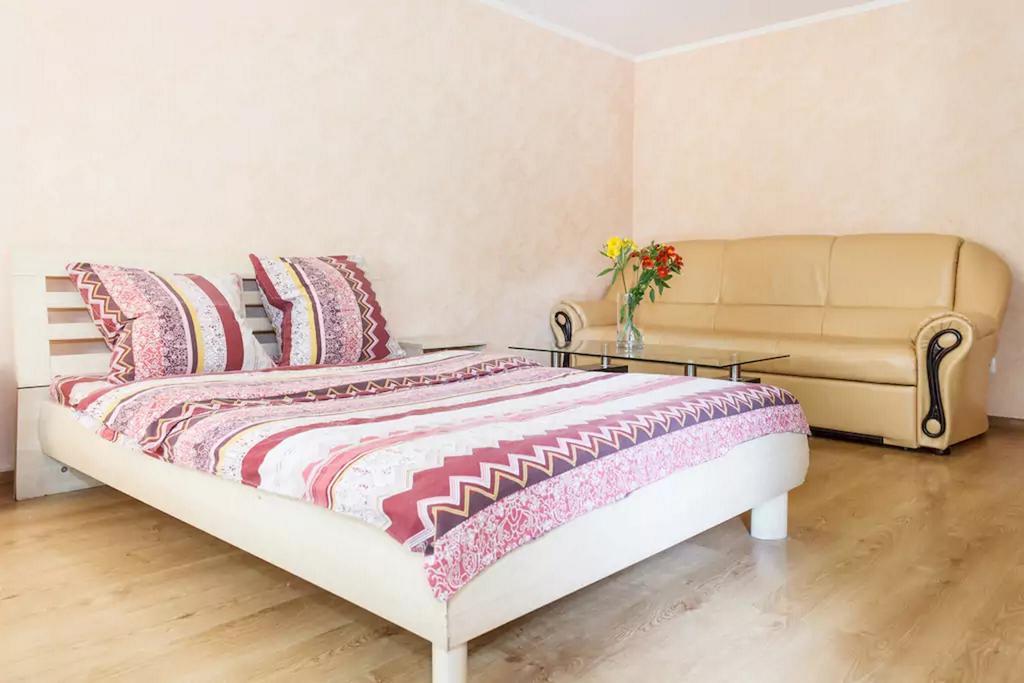 Apartment In Zaporozhye. Antica Zaporizhia Dış mekan fotoğraf
